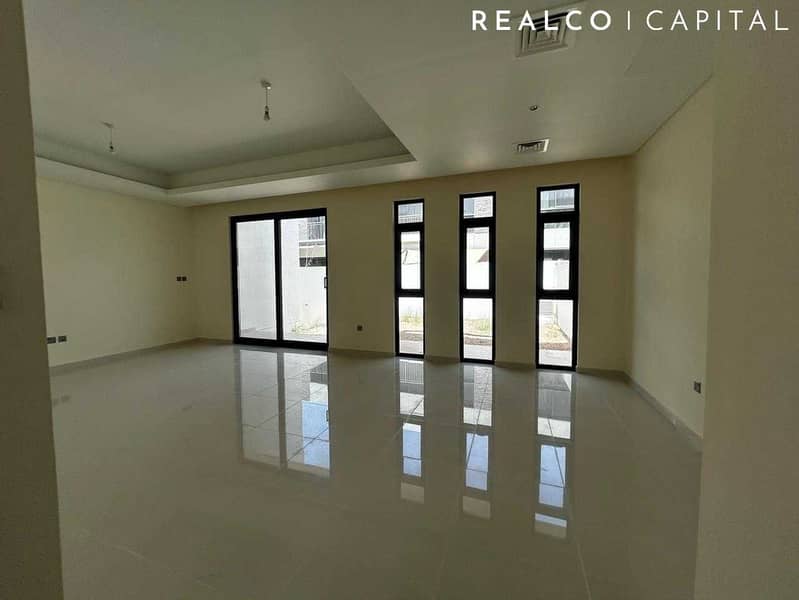 Таунхаус в Дамак Хиллс 2,Одора, 3 cпальни, 130000 AED - 12052394 Таунхаус в Дамак Хиллс 2,Одора, 3 cпальни, 130000 AED - 12052394