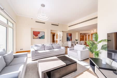 3 Bedroom Apartment for Sale in Palm Jumeirah, Dubai - Vacant | High Floor | Beach Side | Sun-Set View
