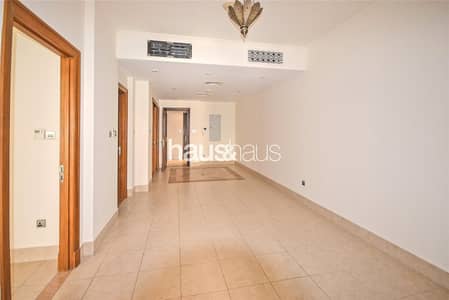 1 Bedroom Flat for Rent in Downtown Dubai, Dubai - Chiller Free | Upgraded | Available Now | Quiet