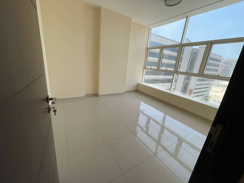 2 bd532565-8877-4f8a-91df-f50a2959132a. jpg