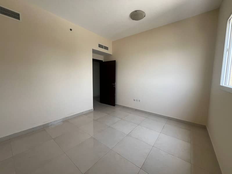 13 9463f907-e0ae-4349-95e9-bb94492e2bd9. jpg