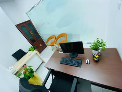 مکتب  للايجار في القرهود، دبي - b122d19d-249d-47a1-b3ed-023cabf96d9c. jpg