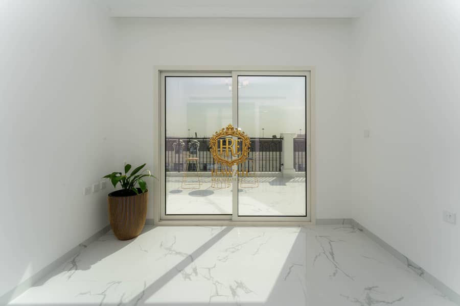 23 01-156. jpg