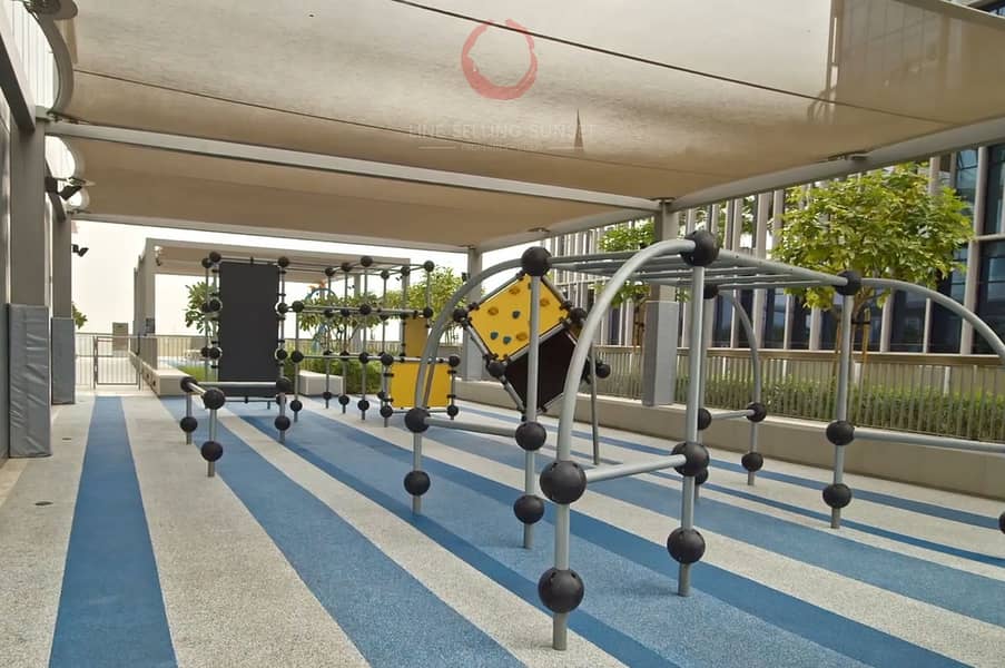 24 Parkour Playground. PNG
