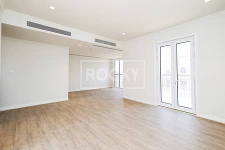 5 Bedroom Villa for Sale in Jumeirah, Dubai - Elegant Villa | Vacant | Prime Location