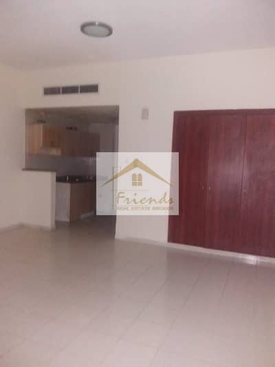Studio for Rent in International City, Dubai - 4. jpg