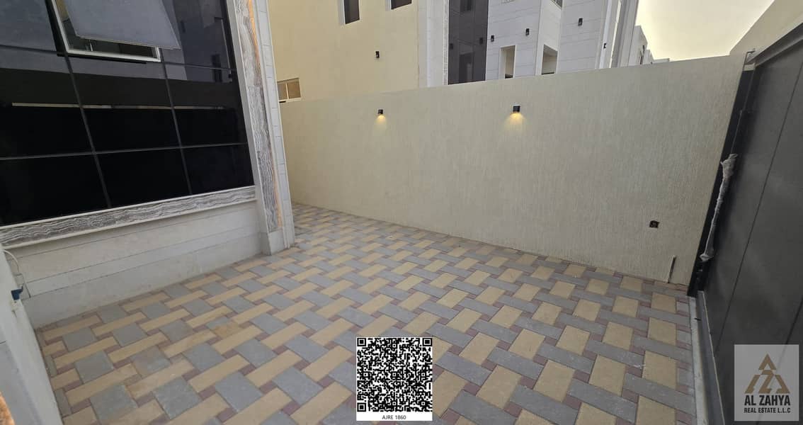3 d65cb564-b4d1-478f-a65c-ada378c91bf5. jpg