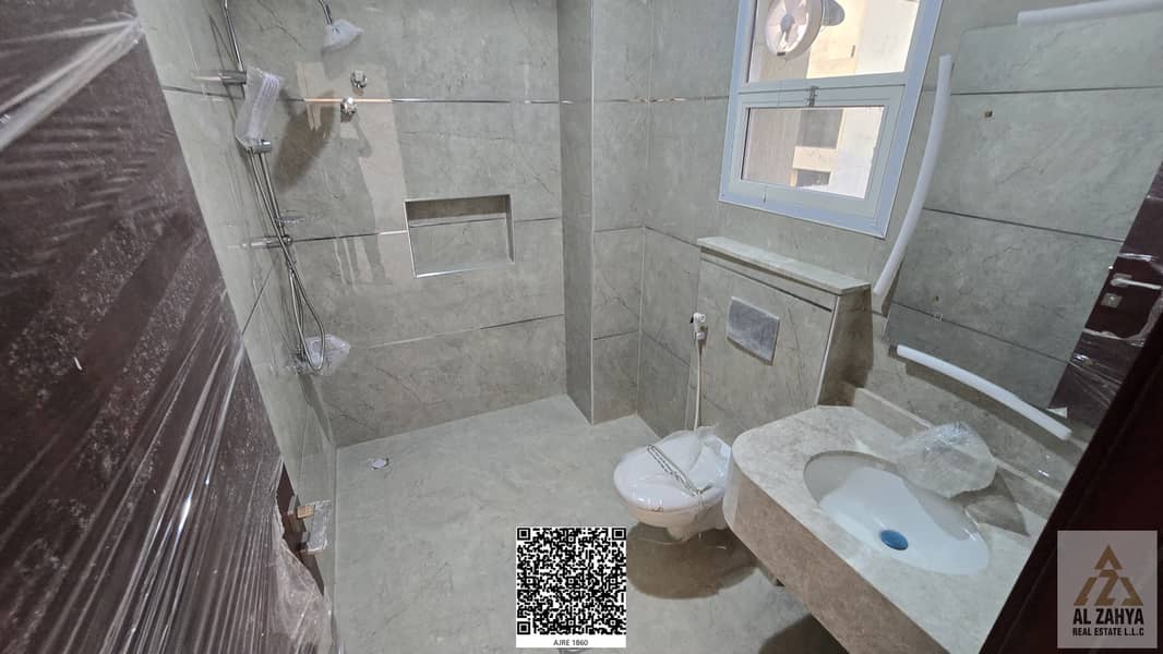 18 33eddd40-c8d2-49df-b103-c891773196ff. jpg