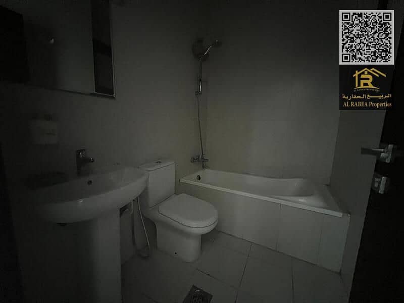 16 0afaa1c3-02e6-4f57-b97a-2ebab8a5f12a. jpg