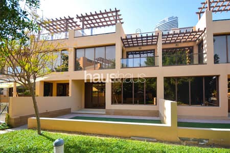 4 Bedroom Townhouse for Sale in Jumeirah Islands, Dubai - 4 Bed + Maids | Pool Backing | Skyline View