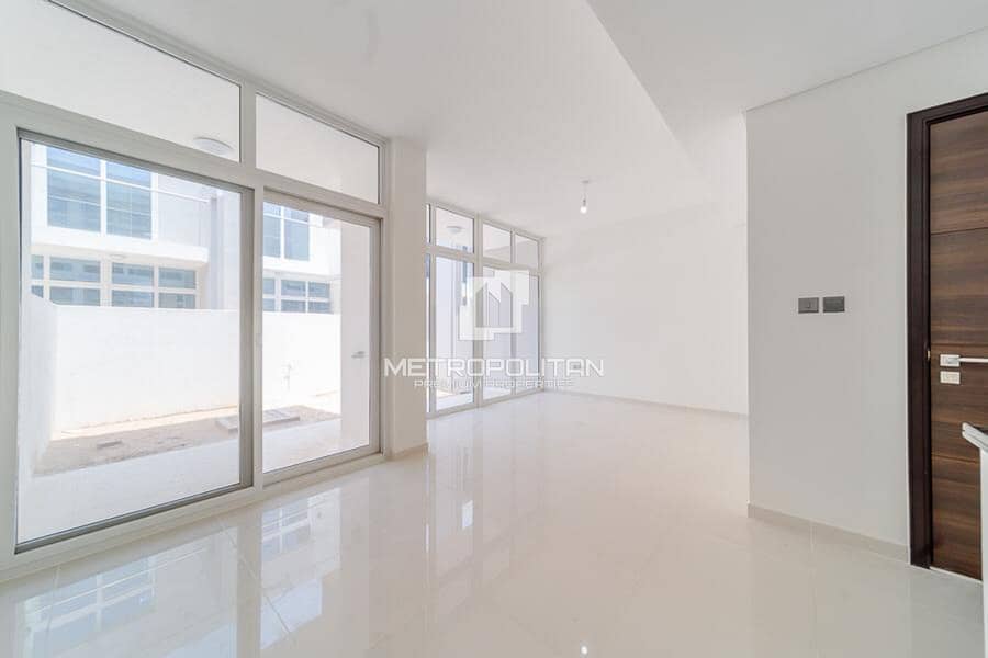 Таунхаус в Дамак Хиллс 2,Мимоза, 3 cпальни, 1250000 AED - 12059827 Таунхаус в Дамак Хиллс 2,Мимоза, 3 cпальни, 1250000 AED - 12059827