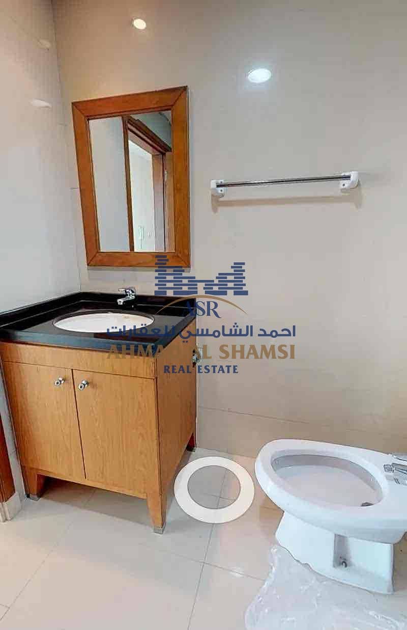 10 a23dbd89-9650-4625-8ab8-b2a403fc5179. jpg