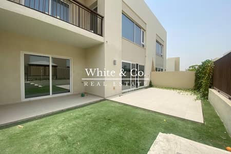 2 Bedroom Flat for Rent in Dubai South, Dubai - Next To Pool | Ground Floor | 12 Cheques