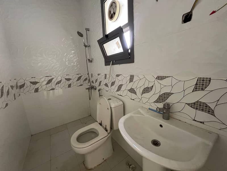 10 صورة واتساب بتاريخ 2025-06-28 في 13.32. 19_16d3608c. jpg
