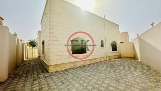 فیلا 4 غرف نوم للايجار في نعمة، العین - WhatsApp Image 2025-06-28 at 7.38. 33 PM. jpeg