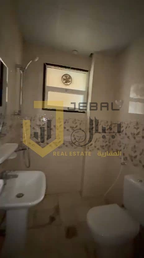 5 WhatsApp Video 2025-06-28 at 21.08. 36_019622db4. png