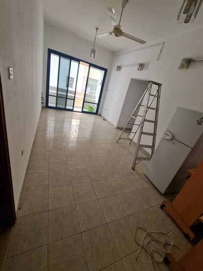 شقة 2 غرفة نوم للايجار في بوطينة، الشارقة - 46854e92-7ef5-4867-a518-f2a058a870d3. jpg