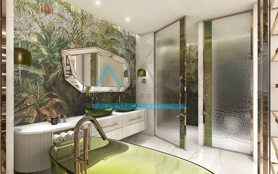 6 Super Luxury Master Bathroom 2. jpg