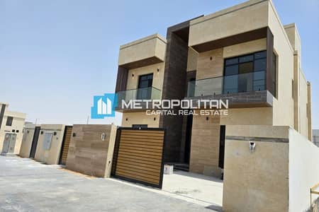 6 Bedroom Villa for Sale in Al Shamkha, Abu Dhabi - Single Row| 6 Bedrooms w/ 4 Balconies| Roof Floor