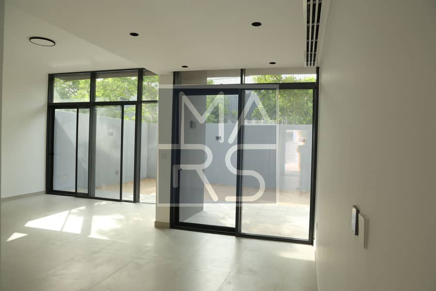4 B15A4049. JPG