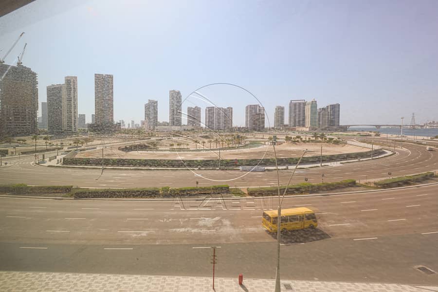 24 021A0002. jpg