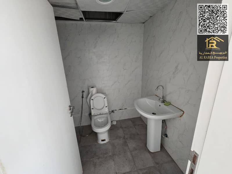 4 50dca28d-eb01-430e-b0f1-1864f64a3426. jpg