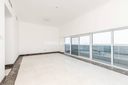 3 Bedroom Flat for Rent in Business Bay, Dubai - Spacious Unit + Study|High Floor|Good Deal 3 Bedroom Flat for Rent in Business Bay, Dubai - Spacious Unit + Study|High Floor|Good Deal