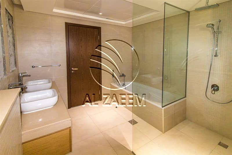 15 5 Bedroom Villa West Yas (22). jpg