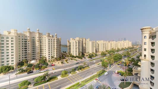 3 Bedroom Flat for Sale in Palm Jumeirah, Dubai - UPGRADED | PARTIAL SEA VIEW | HIGH FLOOR