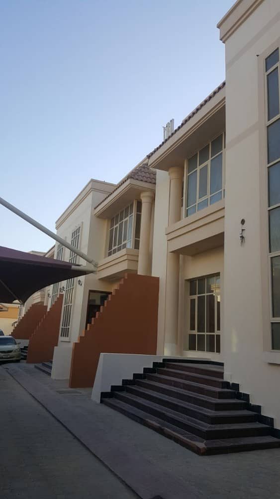 LAVISH 5 MASTER BEDROOM VILLA WITH MAID STORE AND LAUNDRY ROOM FOR RENT 100K