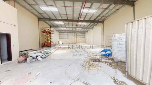 مستودع  للايجار في صناعية الصجعة، الشارقة - 09c15558-2086-43c4-9806-0b62a788356d. jpg