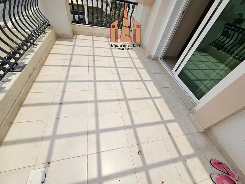20 1000348157. jpg