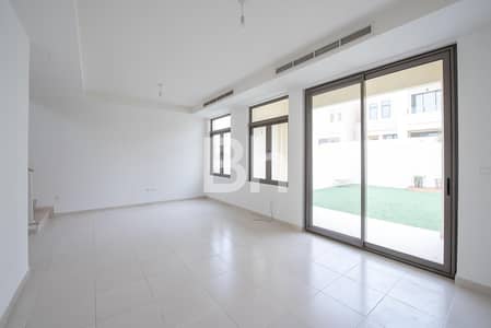 3 Bedroom Villa for Sale in Reem, Dubai - Large Plot | Back-to-Back | Middle unit