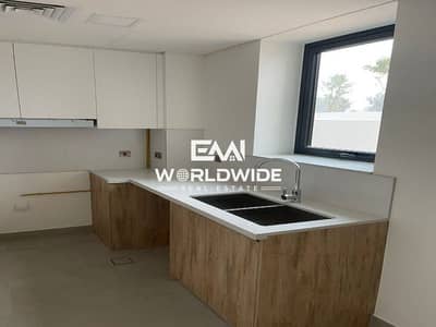 2 Bedroom Townhouse for Rent in Yas Island, Abu Dhabi - FreeImageKit. com_800x600_image (3). jpg