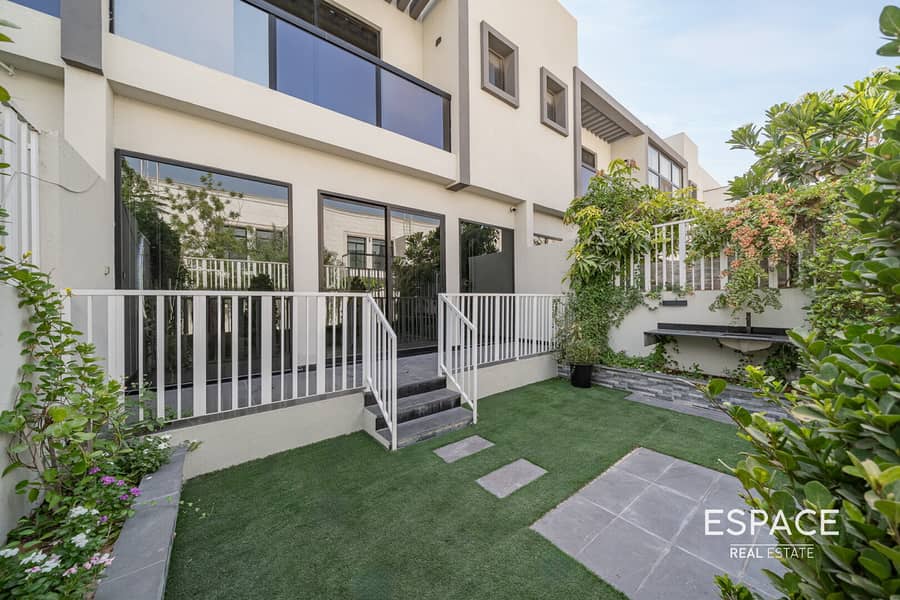 位于阿尔弗雷德街区，阿尔弗雷德西区 4 卧室的别墅 220000 AED - 12070810