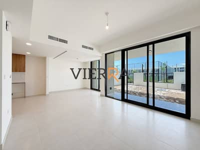 3 Bedroom Villa for Rent in Town Square, Dubai - dee71fcd-5603-400d-a4e5-8214fd1d6970. jpg