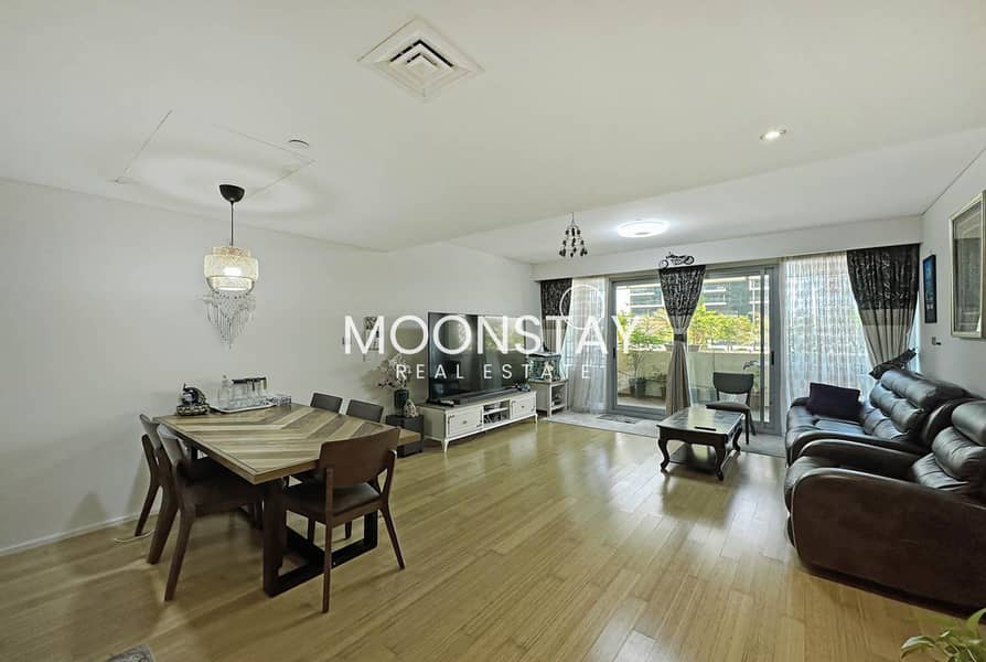 Elegant Unit | Corner | Vacant On Purchase