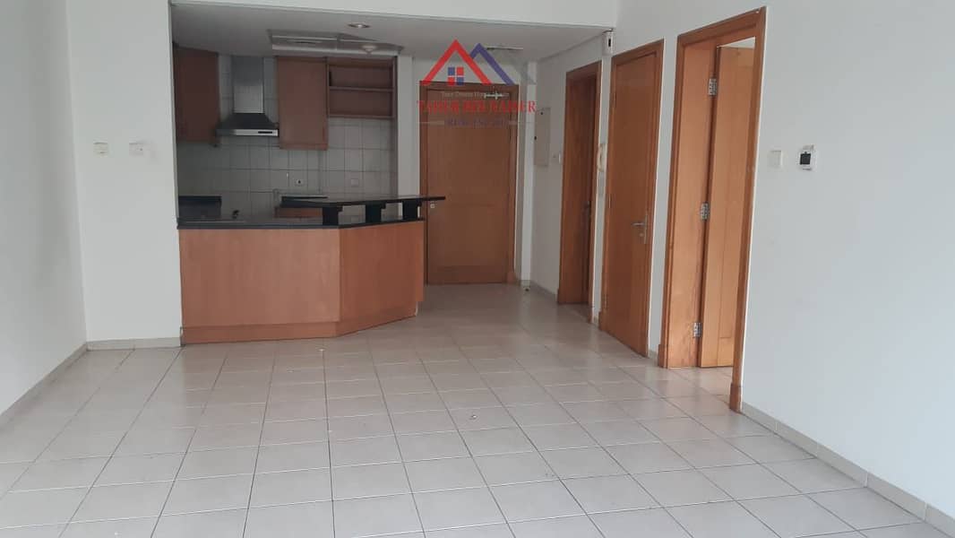 ONE BED | l AVAILABLE FOR RENT ONE BED | l AVAILABLE FOR RENT