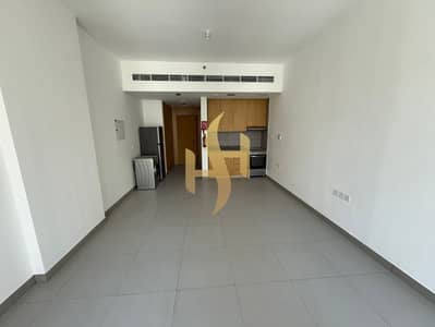 استوديو  للبيع في مويلح، الشارقة - صورة واتساب بتاريخ 2025-06-30 في 12.27. 27_16e28a3c. jpg
