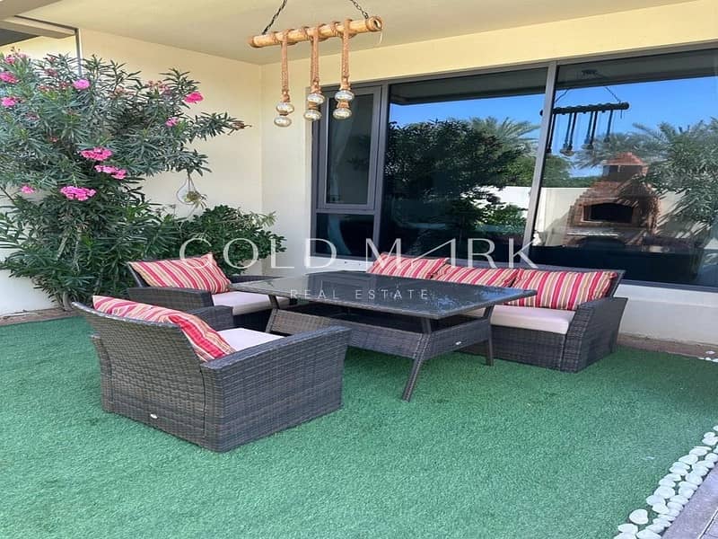Spacious | Vacant | Close To Amenities | 5BR