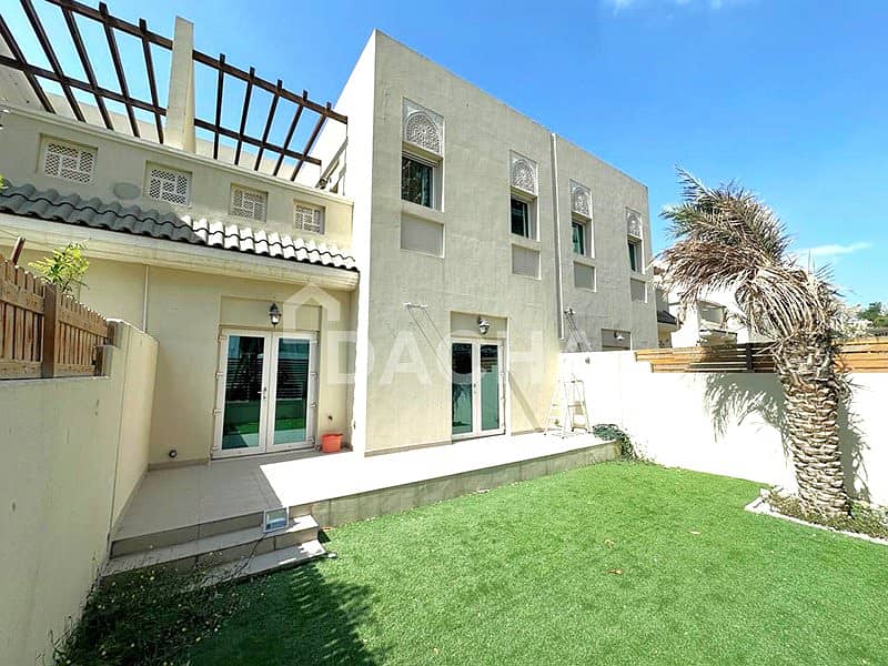 位于阿尔弗雷德街区，阔塔什别墅区 3 卧室的联排别墅 3800000 AED - 12075143