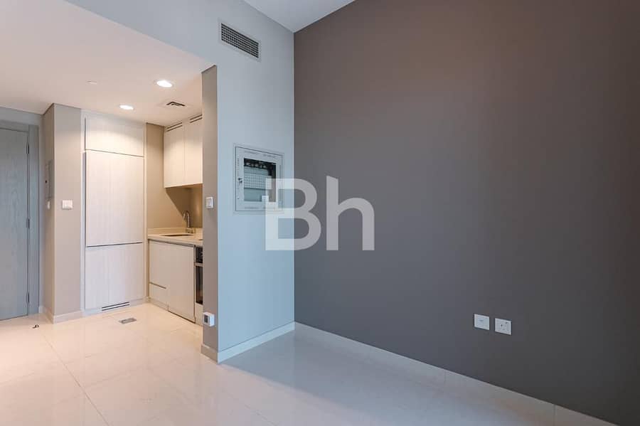 Compact | Urban | High Floor