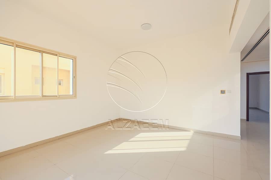 12 021A0059. jpg