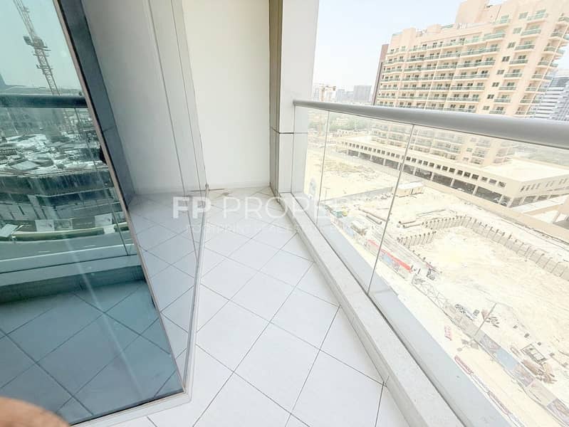 2 813 Hub Canal 1bhk 9. jpg