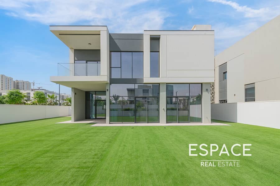 Corner Plot | 5-bed Type A | Furnished