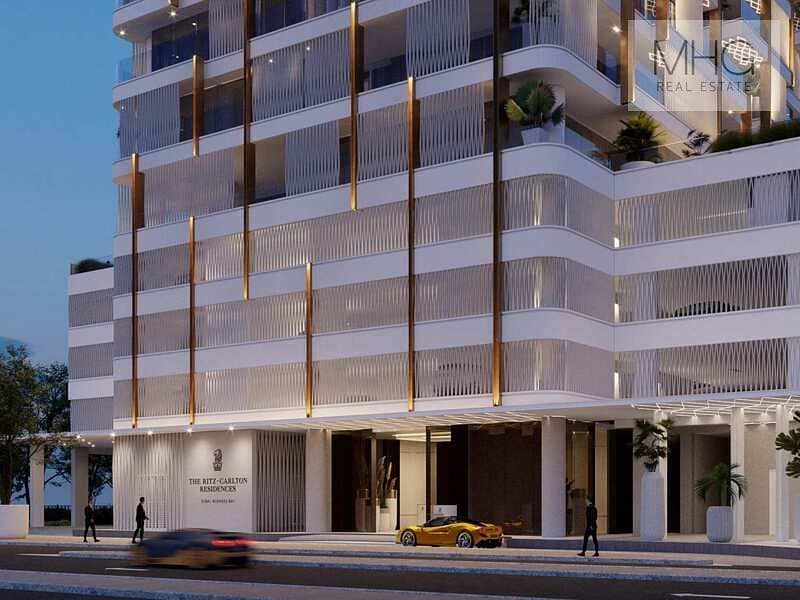 8 Ritz 5. jpg