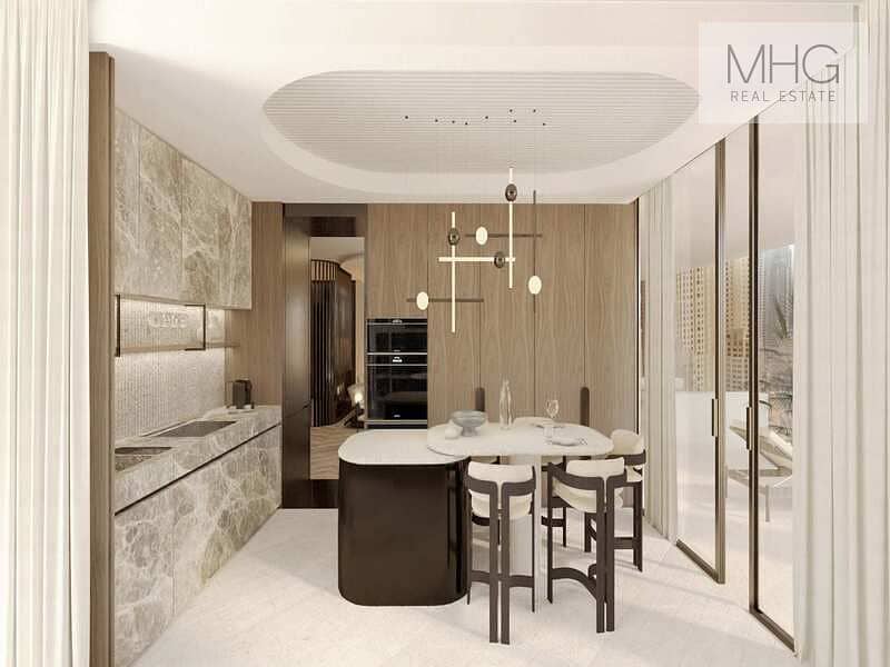 11 Ritz 9. jpg
