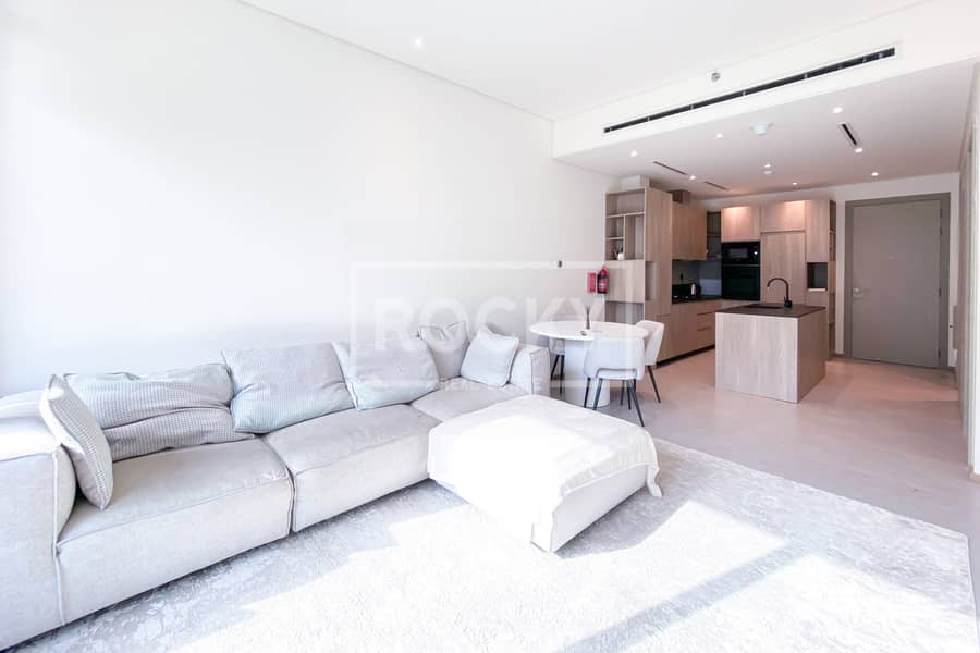Best Quality | Pool View | Laundry Room Best Quality | Pool View | Laundry Room