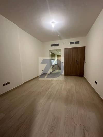 Studio for Rent in Meydan City, Dubai - 3. jpg