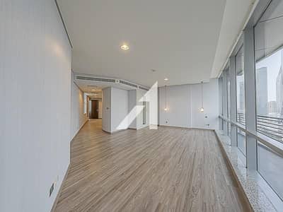 Sky Gardens | XXL Studio with Balcony | DIFC View